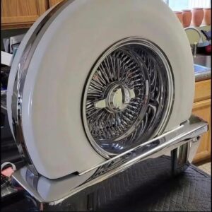 Cadillac continental kit 5th wheel